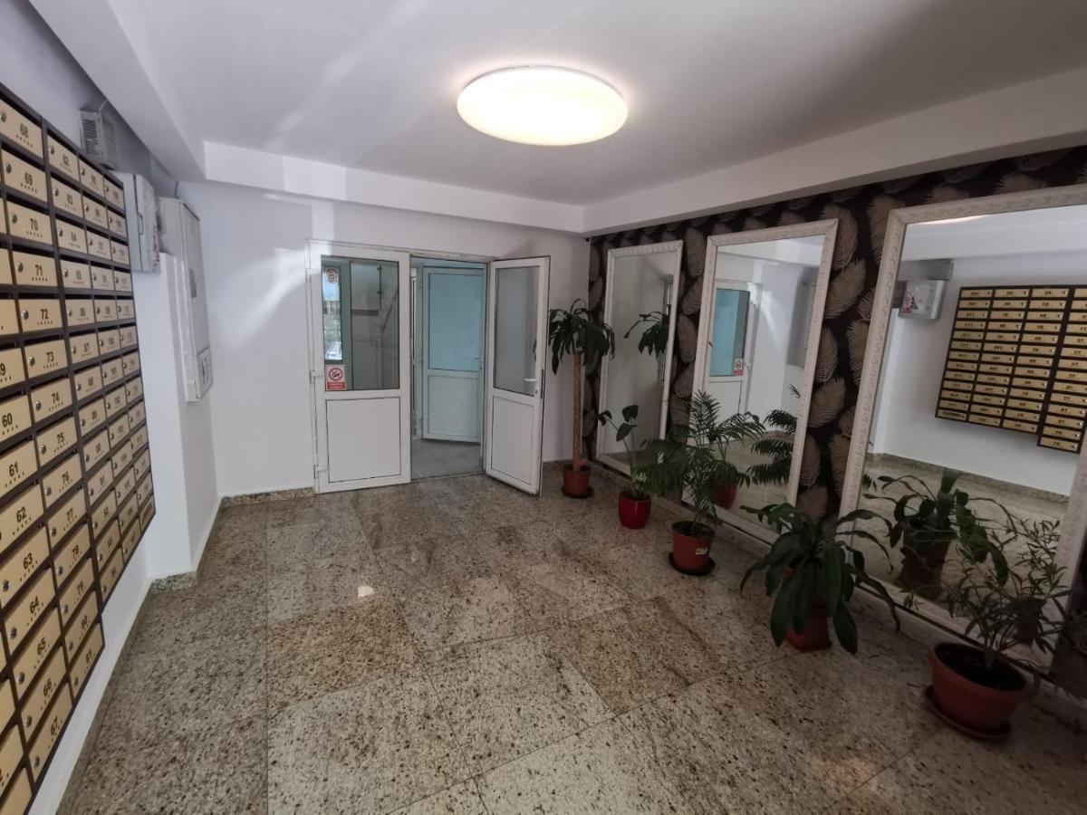 Holidays Inn Studio Bucureşti Eksteriør bilde