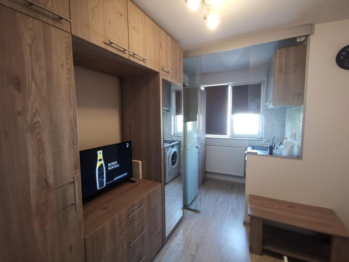 Holidays Inn Studio Bucureşti Eksteriør bilde