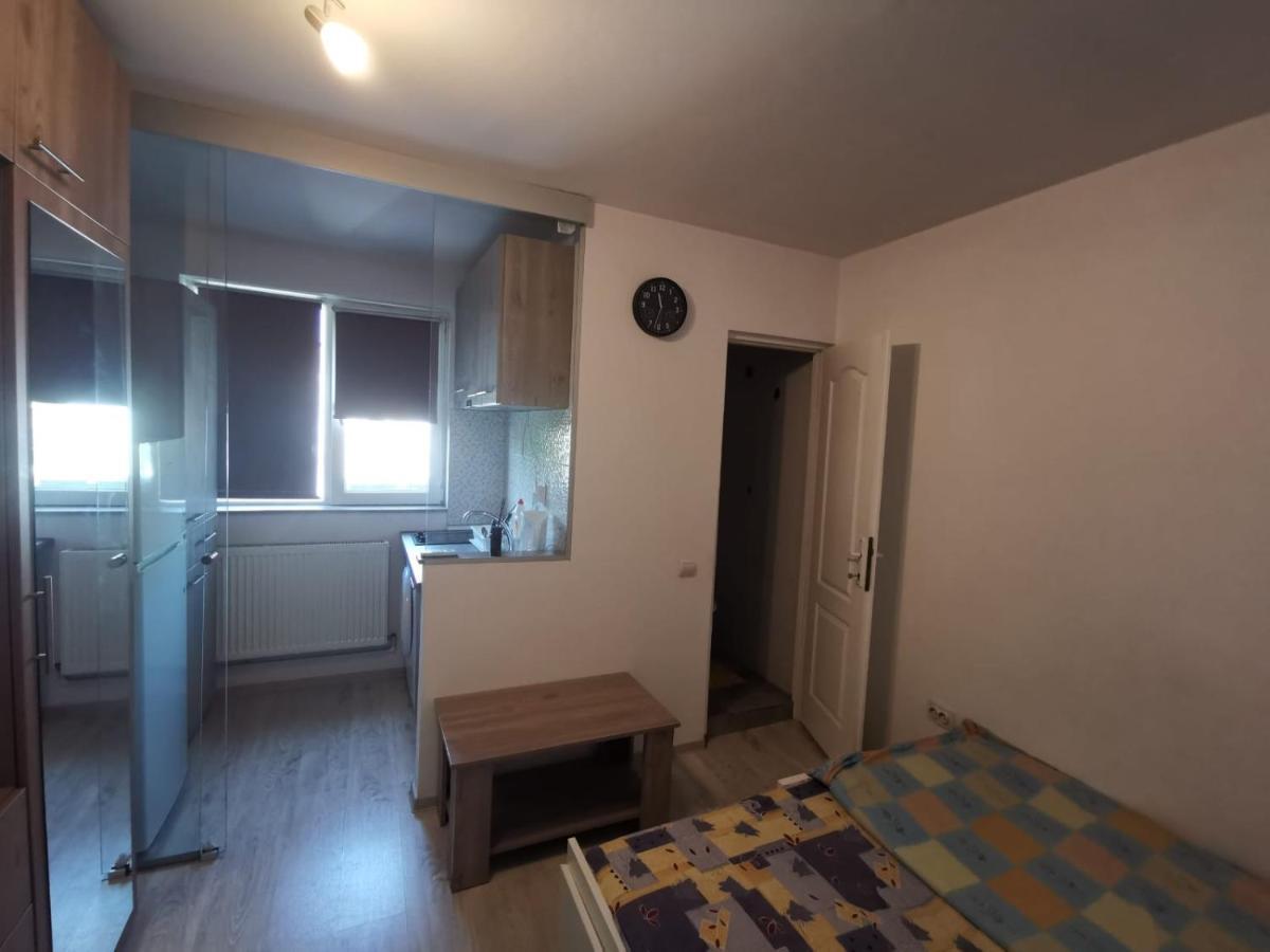 Holidays Inn Studio Bucureşti Eksteriør bilde